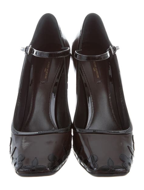 louis vuitton mary jane pump.